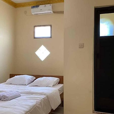 Palace Syariah Homestay Redpartner Banyuwangi  Kültér fotó