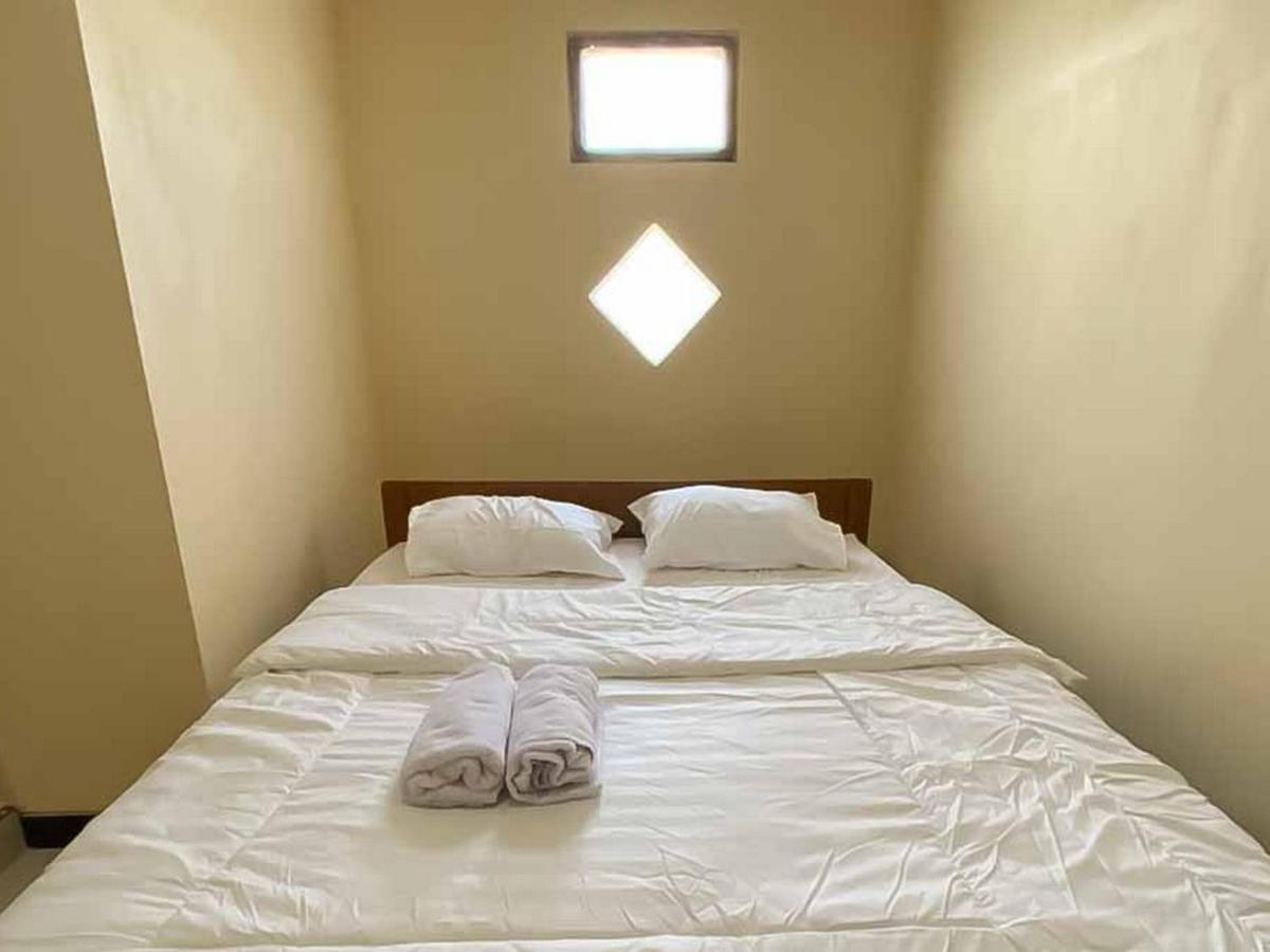 Palace Syariah Homestay Redpartner Banyuwangi  Kültér fotó